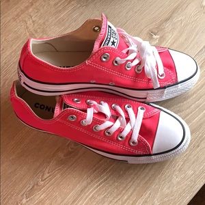 Converse Low Tops